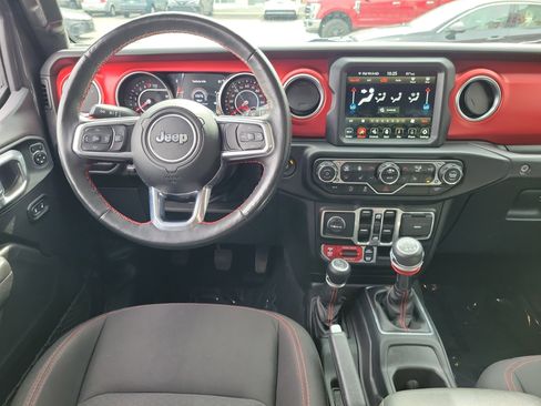 Used 2022 Jeep Wrangler Unlimited Rubicon w/ LED Lighting Group AWD/4WD image 10