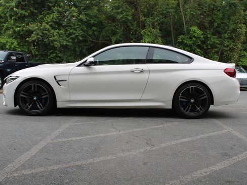 Used 2018 BMW M4 Coupe RWD image 26