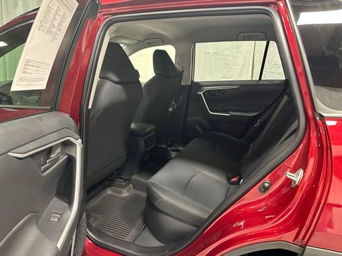 Used 2025 Toyota RAV4 LE AWD/4WD image 43