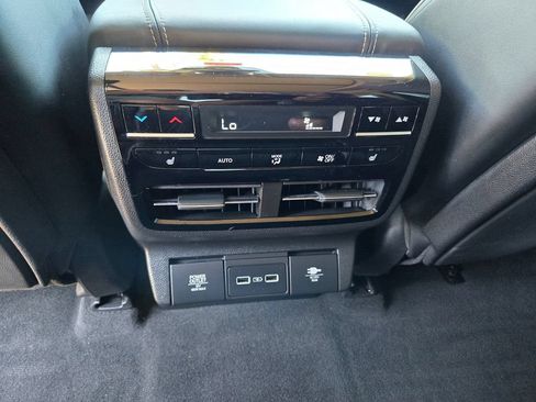Used 2023 Acura MDX SH-AWD w/ Advance Package image 14