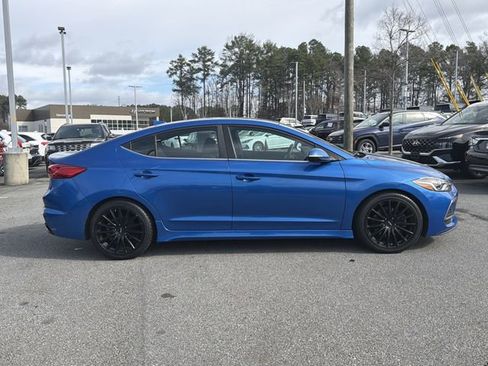 Used 2018 Hyundai Elantra Sport image 8