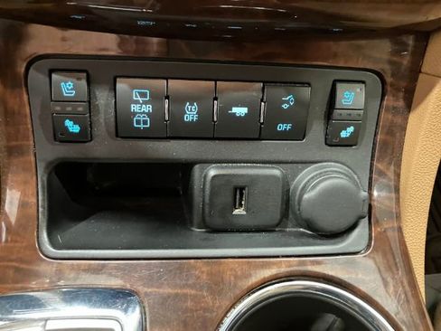 Used 2017 Buick Enclave Premium w/ Experience Buick Package AWD/4WD image 48