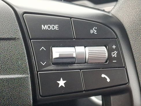 Used 2025 Kia K4 LXS image 21