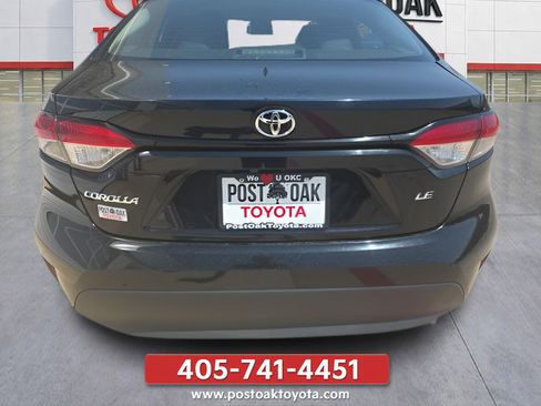 Used 2025 Toyota Corolla LE FWD image 24