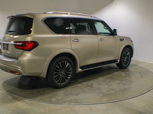 Used 2023 INFINITI QX80 Sensory w/ Cargo Package AWD/4WD image 6