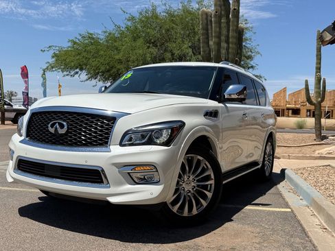 Used 2015 INFINITI QX80 4WD w/ Deluxe Technology Package image 1