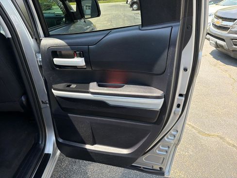 Used 2014 Toyota Tundra SR5 AWD/4WD image 26