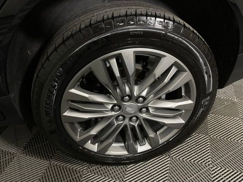 Used 2019 Cadillac XT5 Premium Luxury w/ Driver Assist Package AWD/4WD image 37