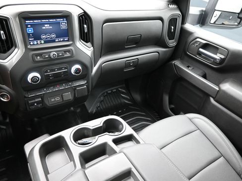 Used 2024 GMC Sierra 2500 Pro w/ Convenience Package RWD image 32