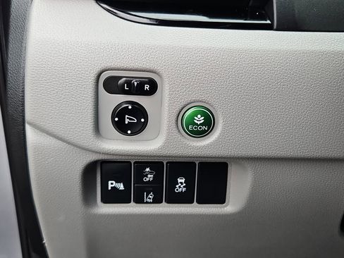 Used 2020 Honda Pilot Touring image 14