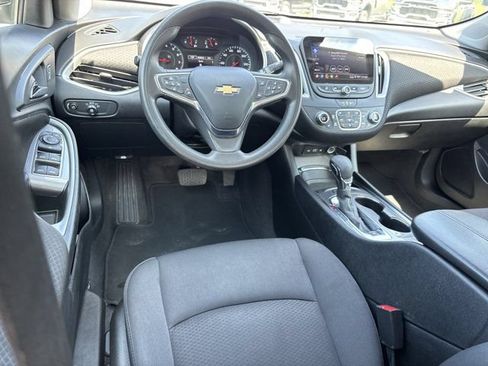 Used 2024 Chevrolet Malibu LT FWD image 16
