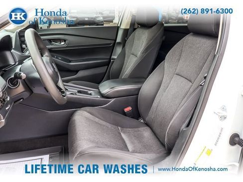 Used 2024 Honda Accord EX image 9