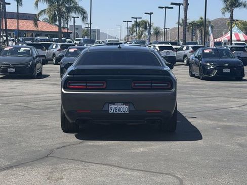 Used 2021 Dodge Challenger SRT Hellcat w/ Plus Package RWD image 7