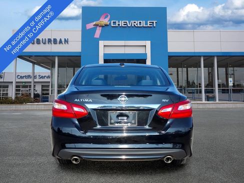 Used 2017 Nissan Altima 2.5 SV w/ Convenience Package FWD image 7