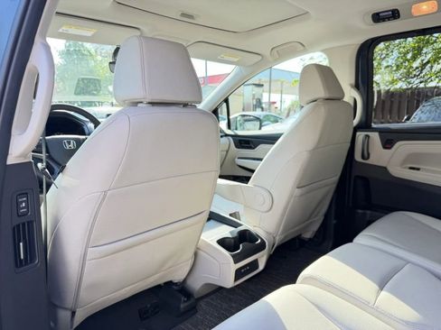 Used 2026 Honda Odyssey EX-L image 17