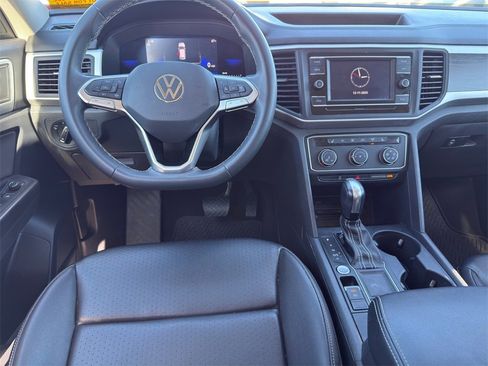 Used 2022 Volkswagen Atlas SE image 23