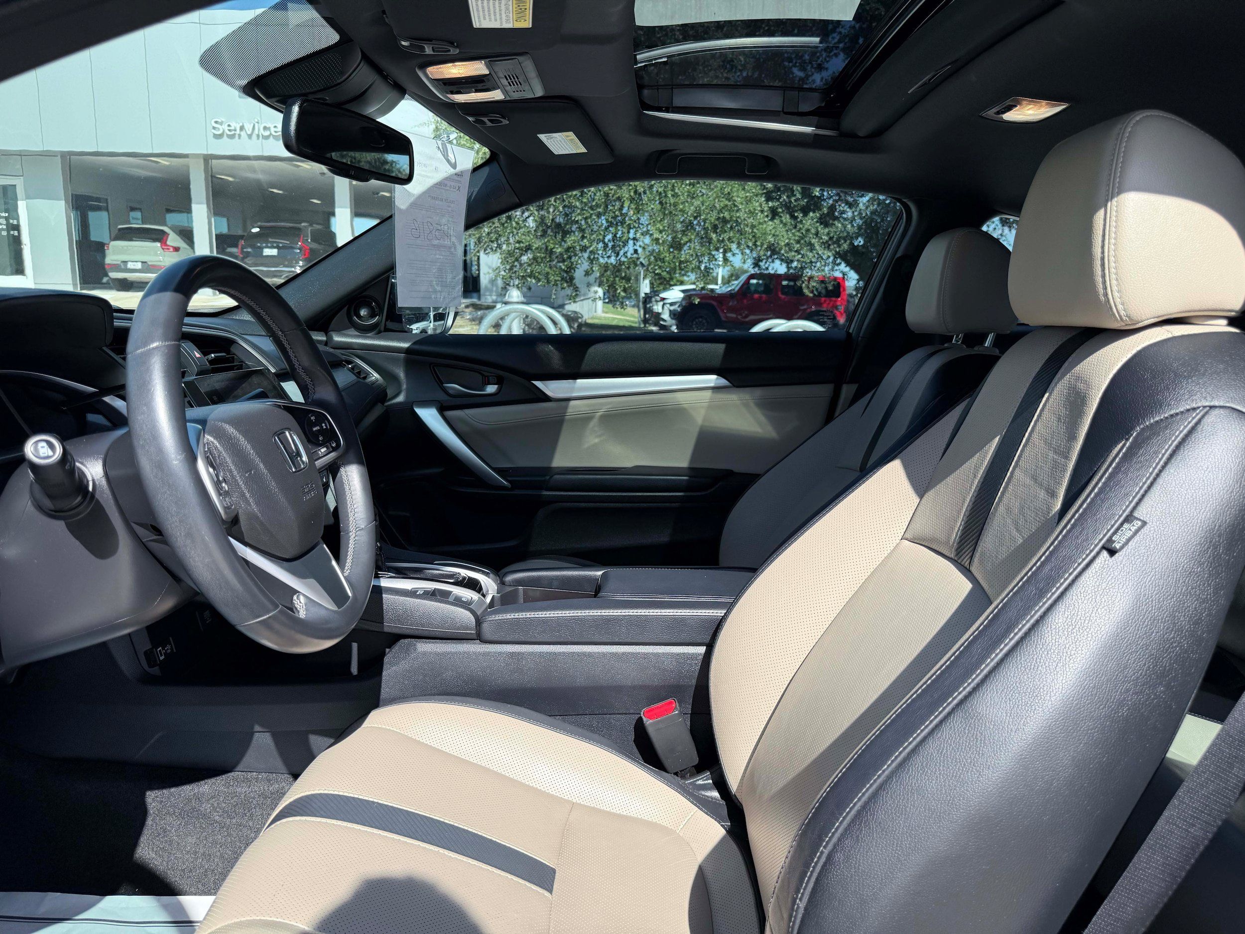 Used 2017 Honda Civic Touring image 12