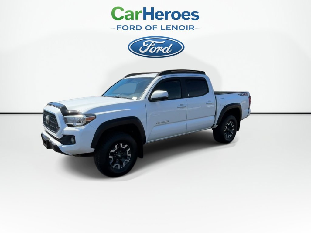 Used 2018 Toyota Tacoma TRD Off-Road w/ Technology Package AWD/4WD image 4