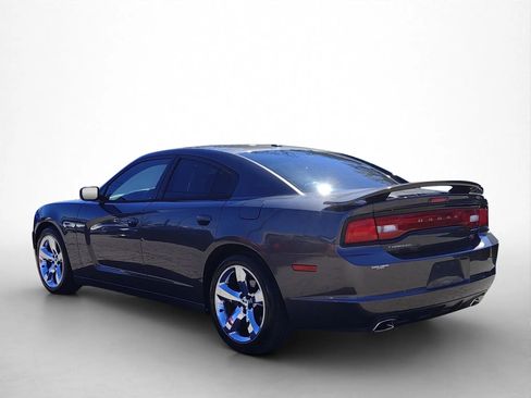 Used 2013 Dodge Charger R/T image 3
