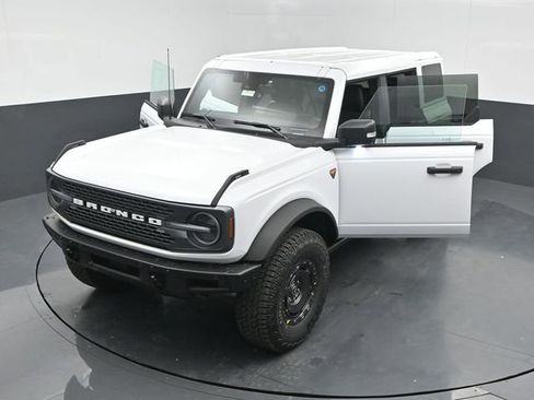 New 2025 Ford Bronco Badlands image 26