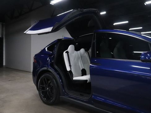 Used 2021 Tesla Model X Long Range AWD/4WD image 22