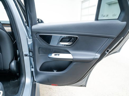 Used 2025 Mercedes-Benz GLC 350e 4MATIC w/ AMG Line image 20