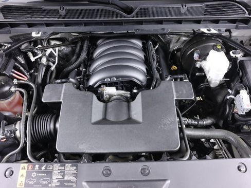 Used 2017 Chevrolet Silverado 1500 LT w/ All Star Edition image 40