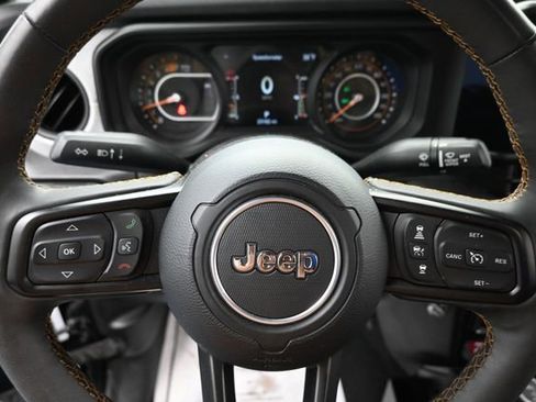 Used 2024 Jeep Wrangler Unlimited Sport AWD/4WD image 15