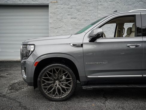Used 2021 GMC Yukon Denali image 10