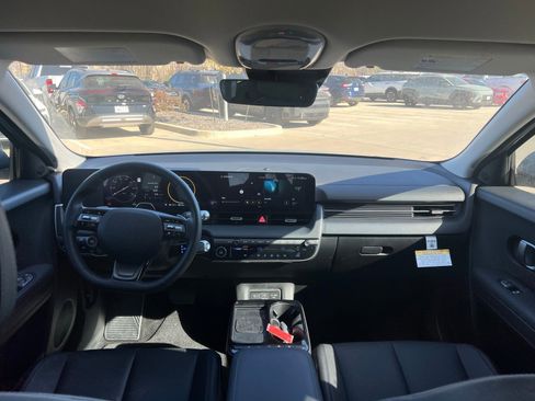 New 2025 Hyundai Ioniq 5 SEL image 21