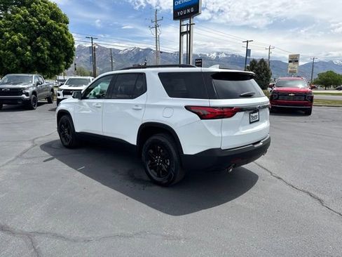 Used 2023 Chevrolet Traverse LT w/ Midnight/Sport Edition AWD/4WD image 5
