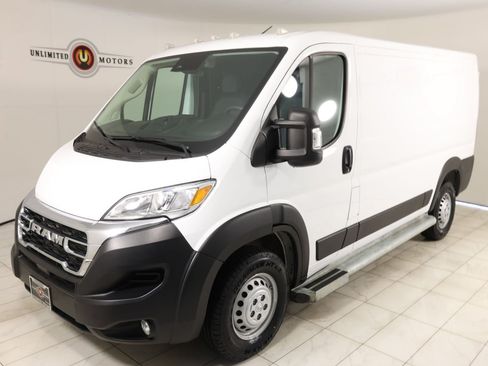 Used 2025 RAM ProMaster 2500 w/ U-Haul Equipment Group FWD image 5