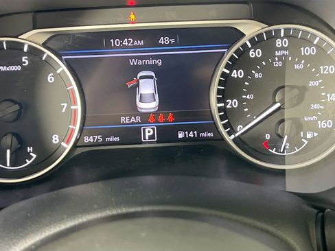 Used 2024 Nissan Sentra SV w/ SV Premium Package FWD image 12