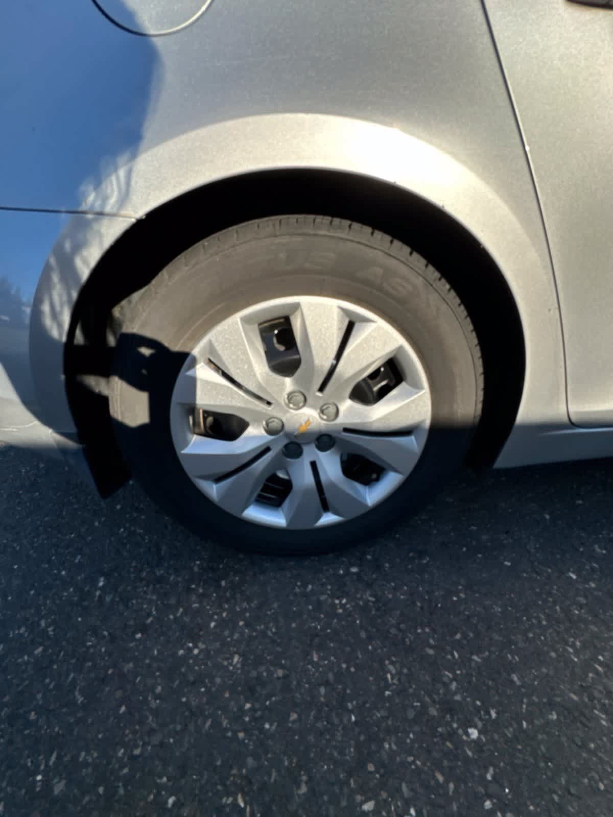 Used 2013 Chevrolet Cruze LS FWD image 15