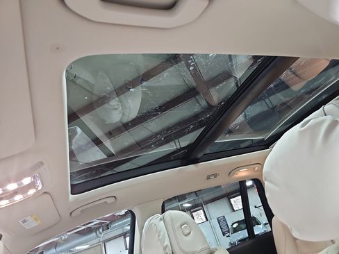 New 2026 Mercedes-Benz GLS 450 4MATIC image 30