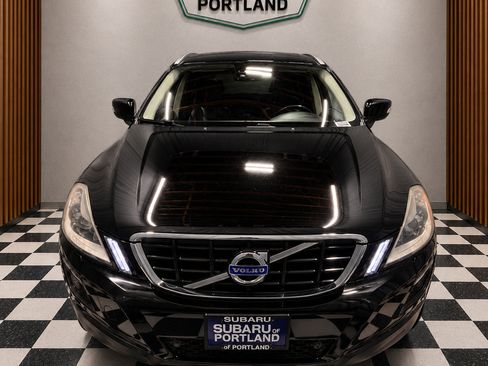 Used 2011 Volvo XC60 3.2 AWD/4WD image 3