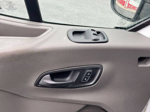 Used 2022 Ford Transit 250 Medium Roof AWD w/ Load Area Protection Package image 17