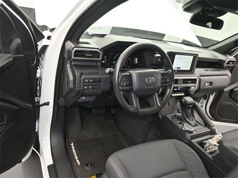Used 2024 Toyota Tacoma SR image 6