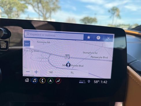 Used 2020 Chevrolet Corvette Stingray Premium Cpe w/ 3LT Preferred Equipment Group RWD image 38