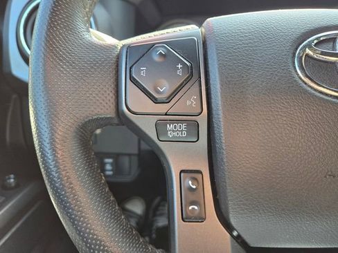 Used 2021 Toyota Tacoma TRD Off-Road w/ TRD Premium Off Road Package AWD/4WD image 26
