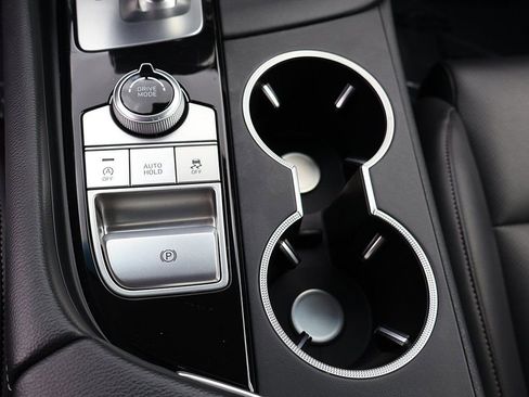 Used 2019 Genesis G70 2.0T Advanced image 51