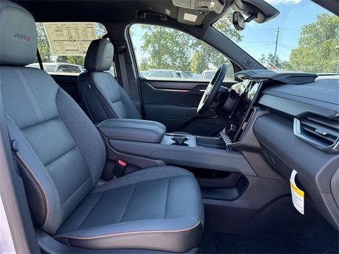 New 2026 GMC Acadia AT4 image 25