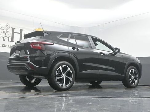 New 2026 Chevrolet Trax RS w/ Driver Confidence Package image 11