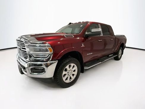 Used 2020 RAM 2500 Laramie AWD/4WD image 3