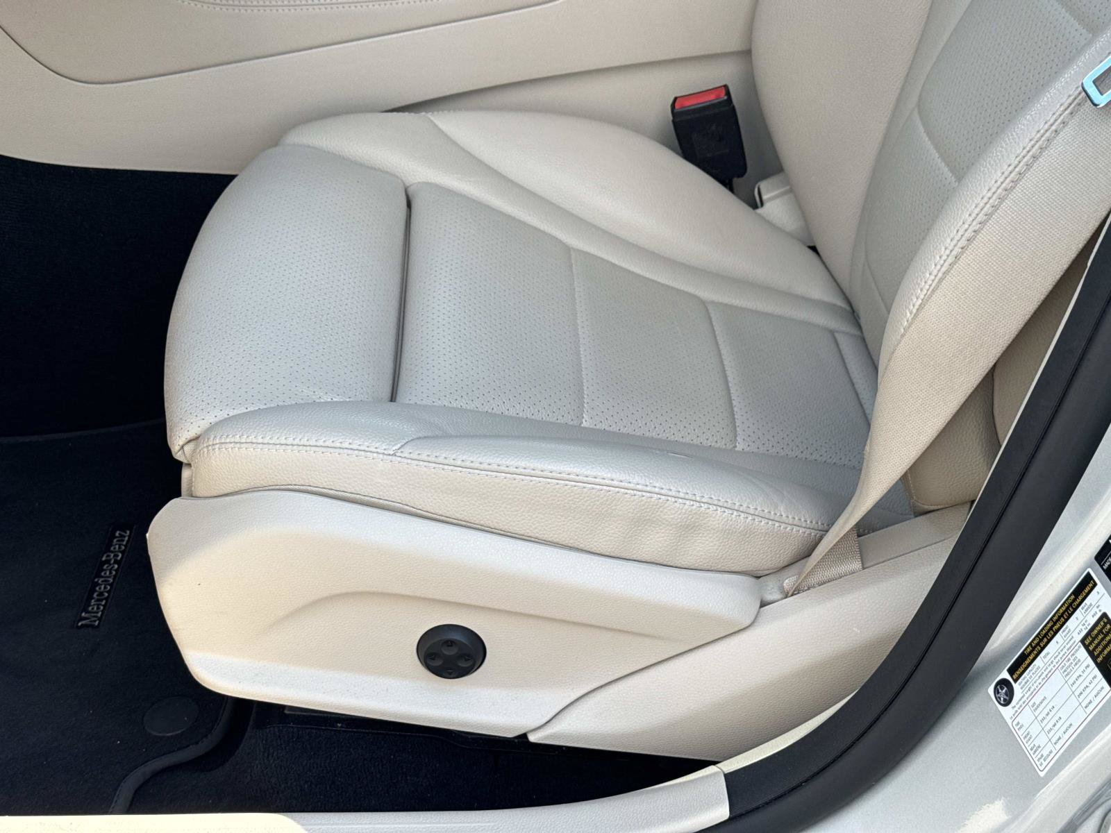 Used 2019 Mercedes-Benz GLC 300 image 20