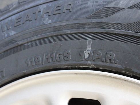 Used 2017 Nissan NV 2500 SV w/ Technology Package image 37