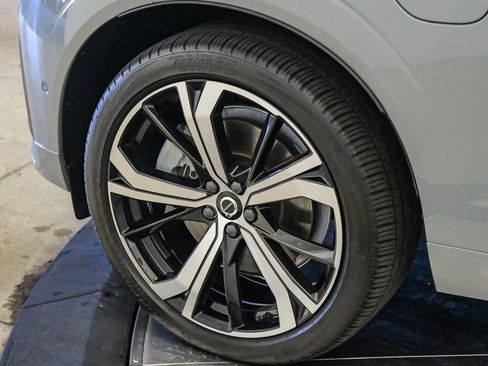 Certified 2024 Volvo XC60 T8 Ultimate w/ Protection Package Premier AWD/4WD image 10