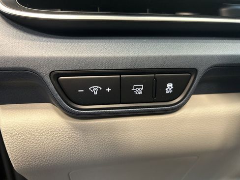 New 2026 Kia Carnival EX FWD image 18