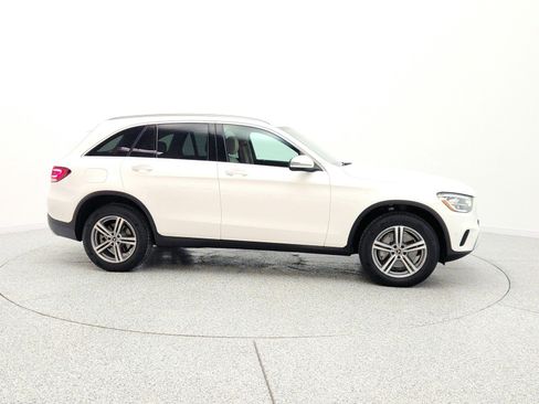 Used 2021 Mercedes-Benz GLC 300 image 4