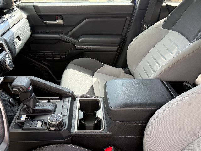 Used 2024 Toyota Tacoma TRD Off-Road AWD/4WD image 10